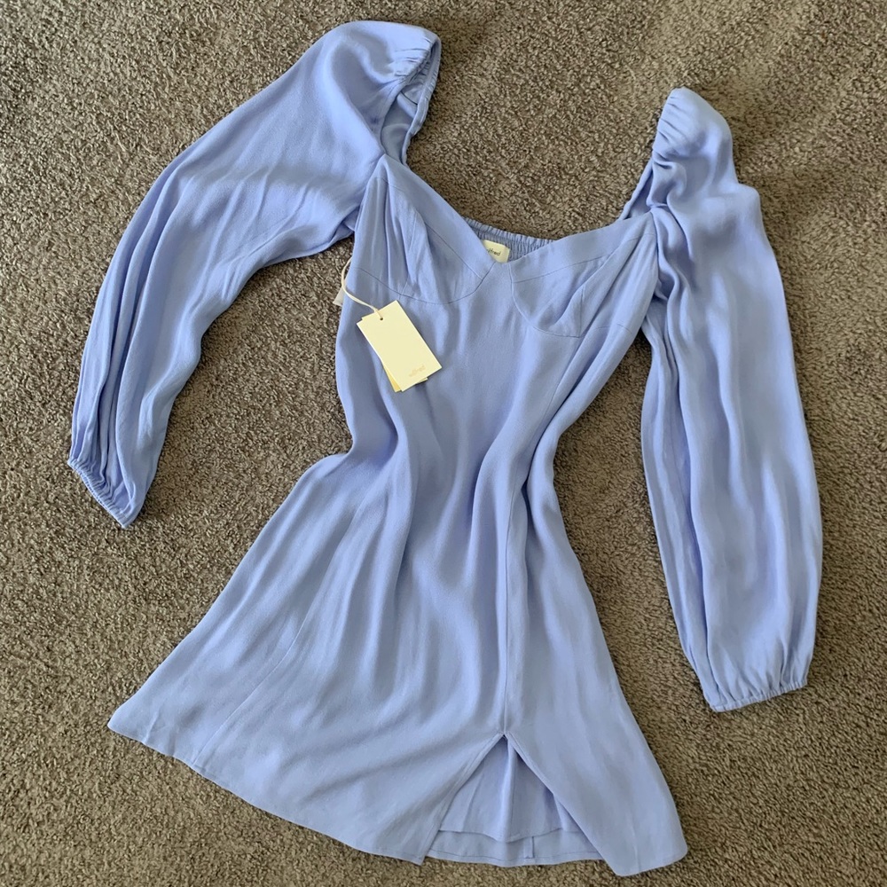 Aritzia Wilfred Novella Dress 🕊️
